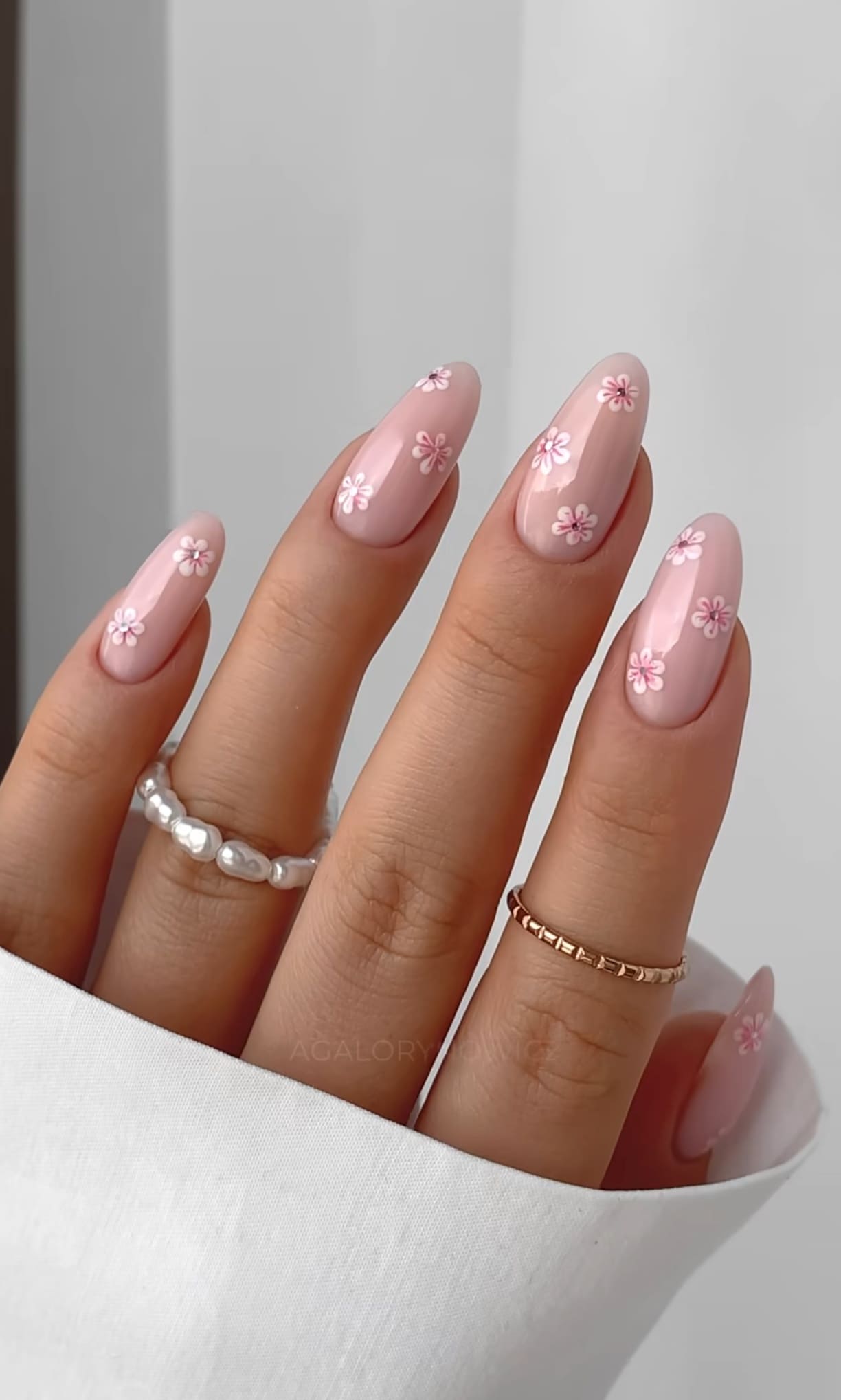 Hailey beiber inspired spring nails